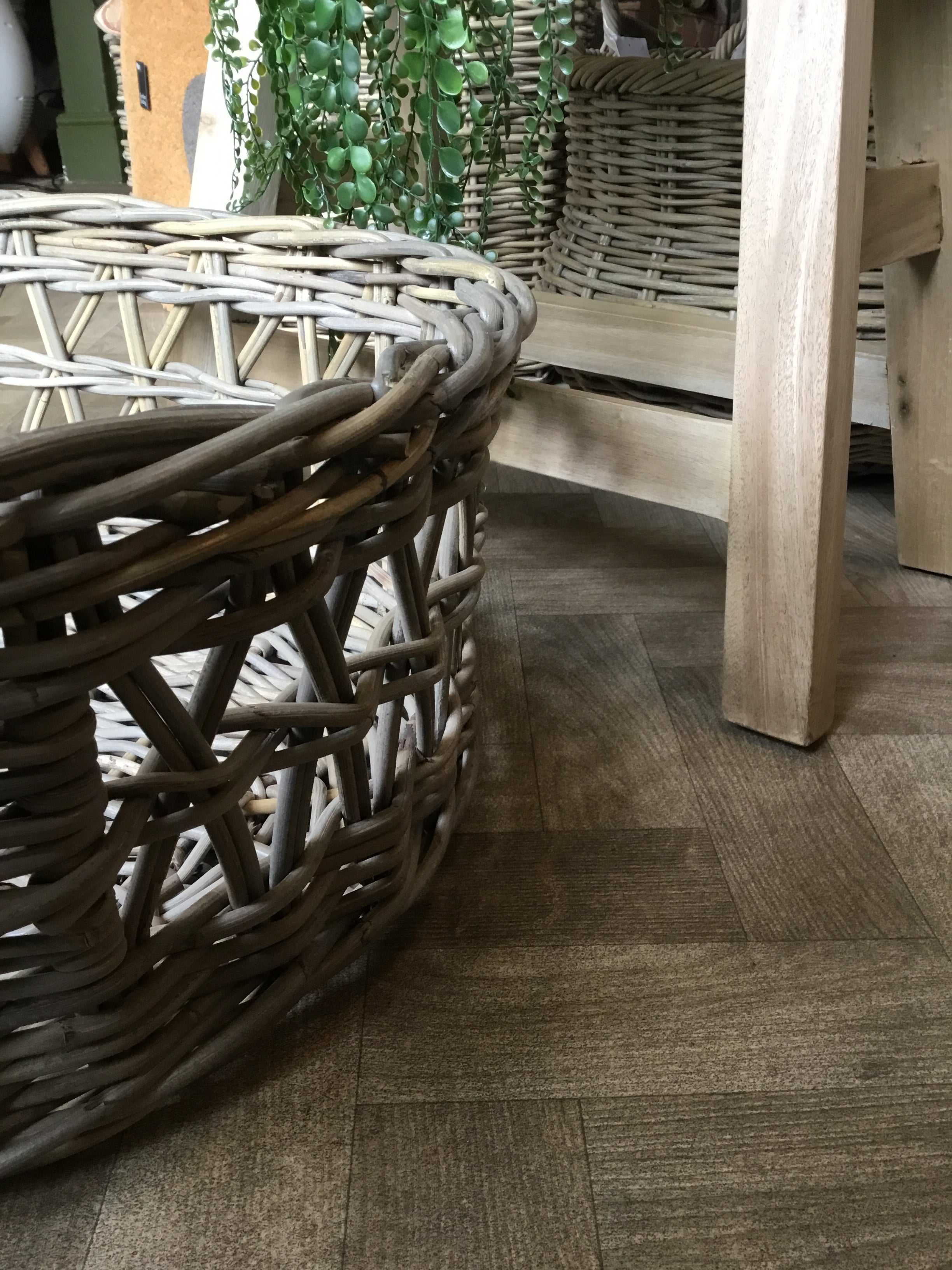 Open Weave Deep Rattan Oval Pet/Dog Basket - Extra Large