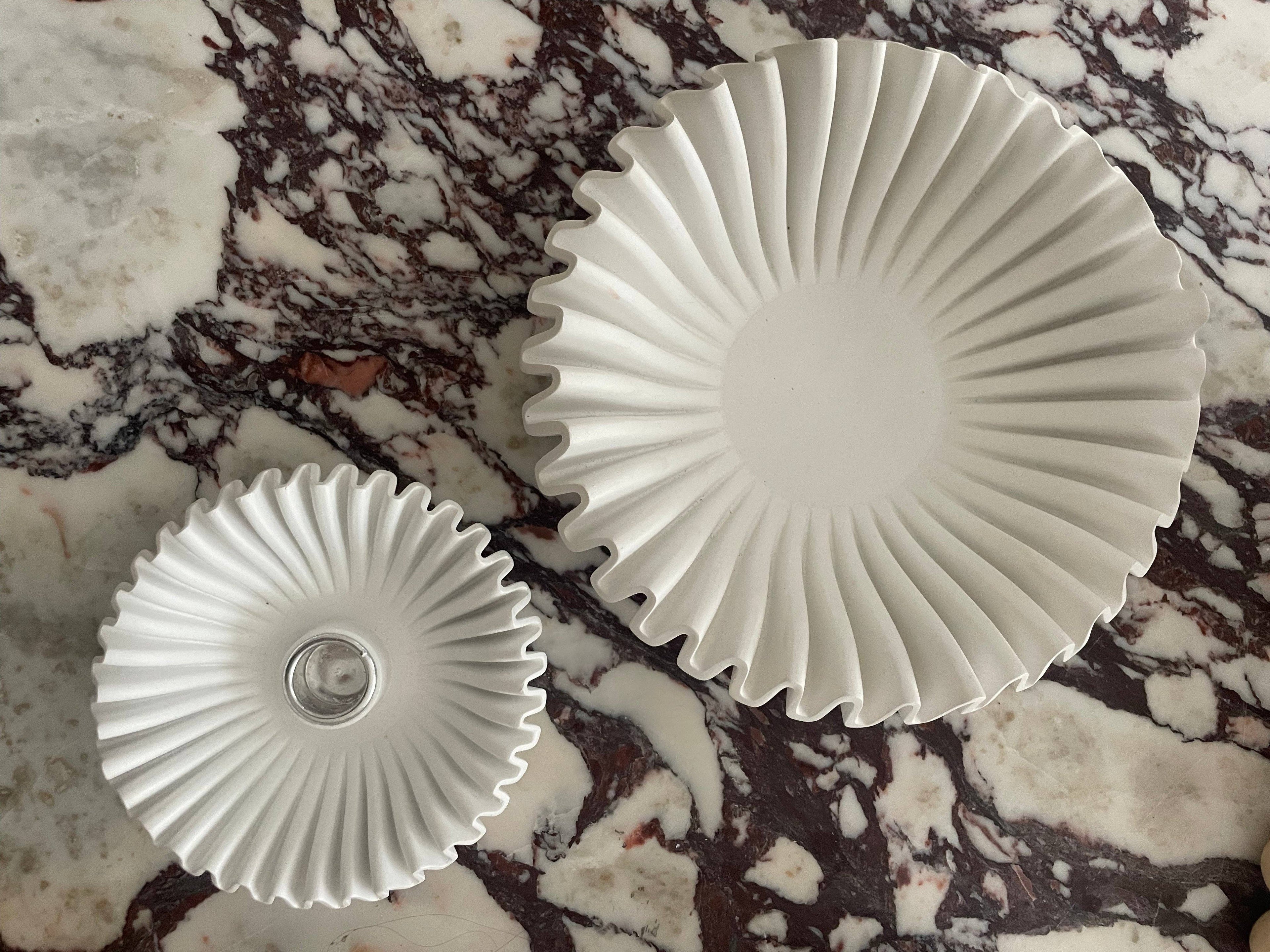 Ruffle Design Candle Holders – Elegant Resin Candle Holders with Silver Cup