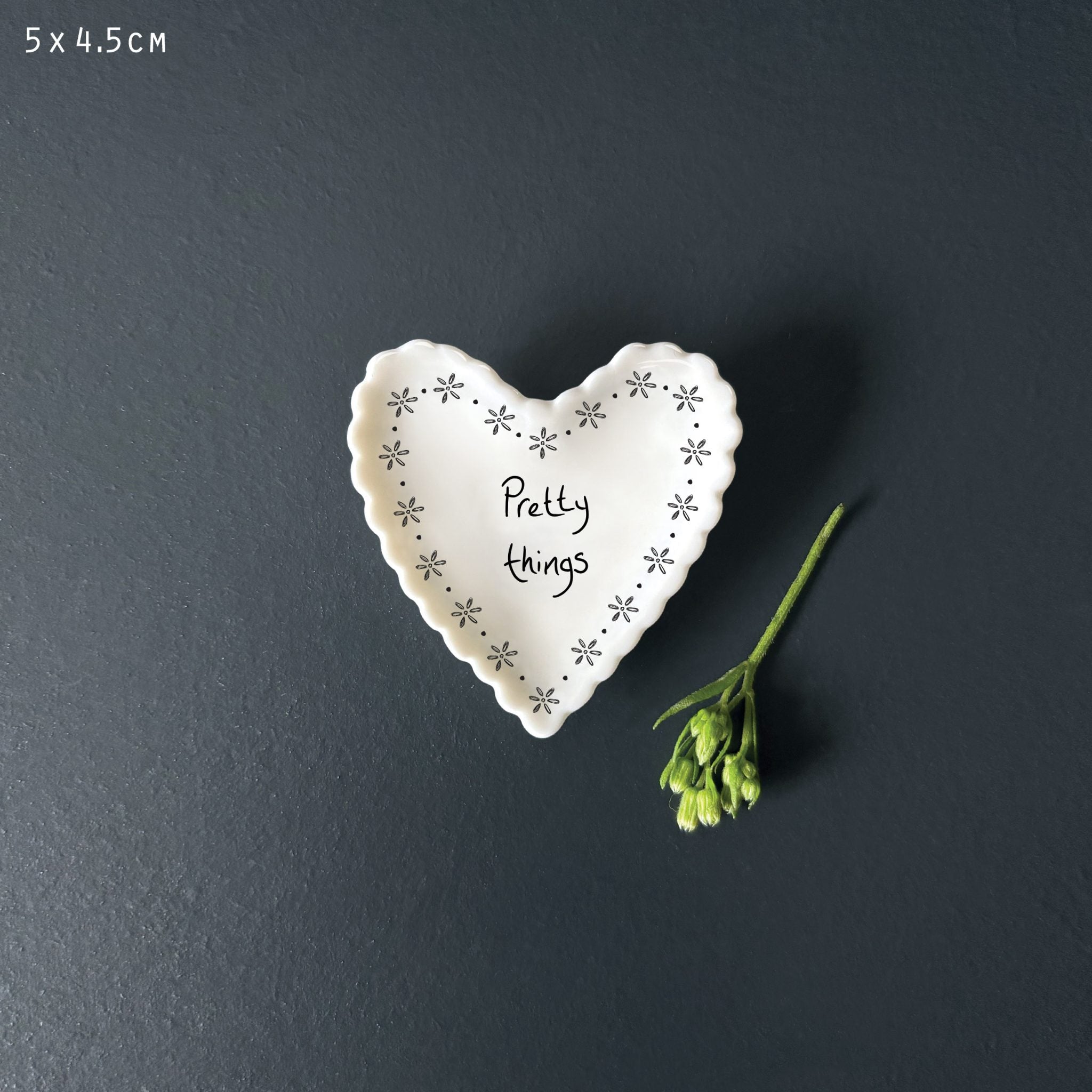Small Scallop Heart dish - Pretty Things