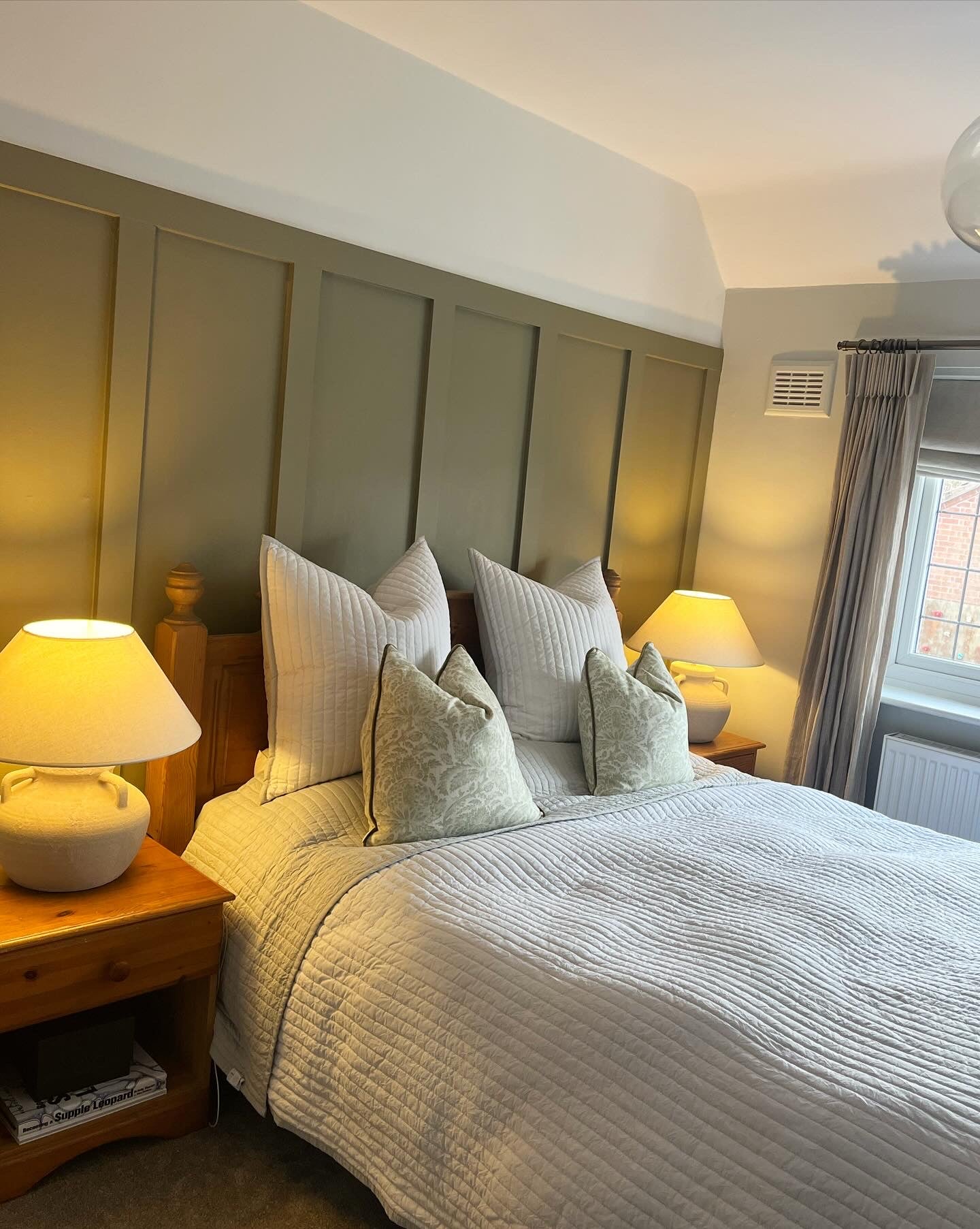 Amphora - Stoneware Lamp with Cream Shade