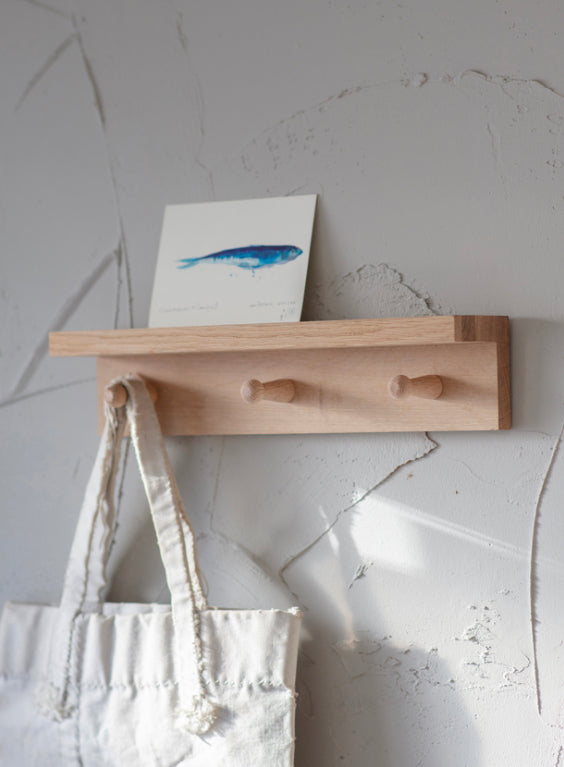 Hambledon Oak Peg Shelf - Small (3 Pegs)