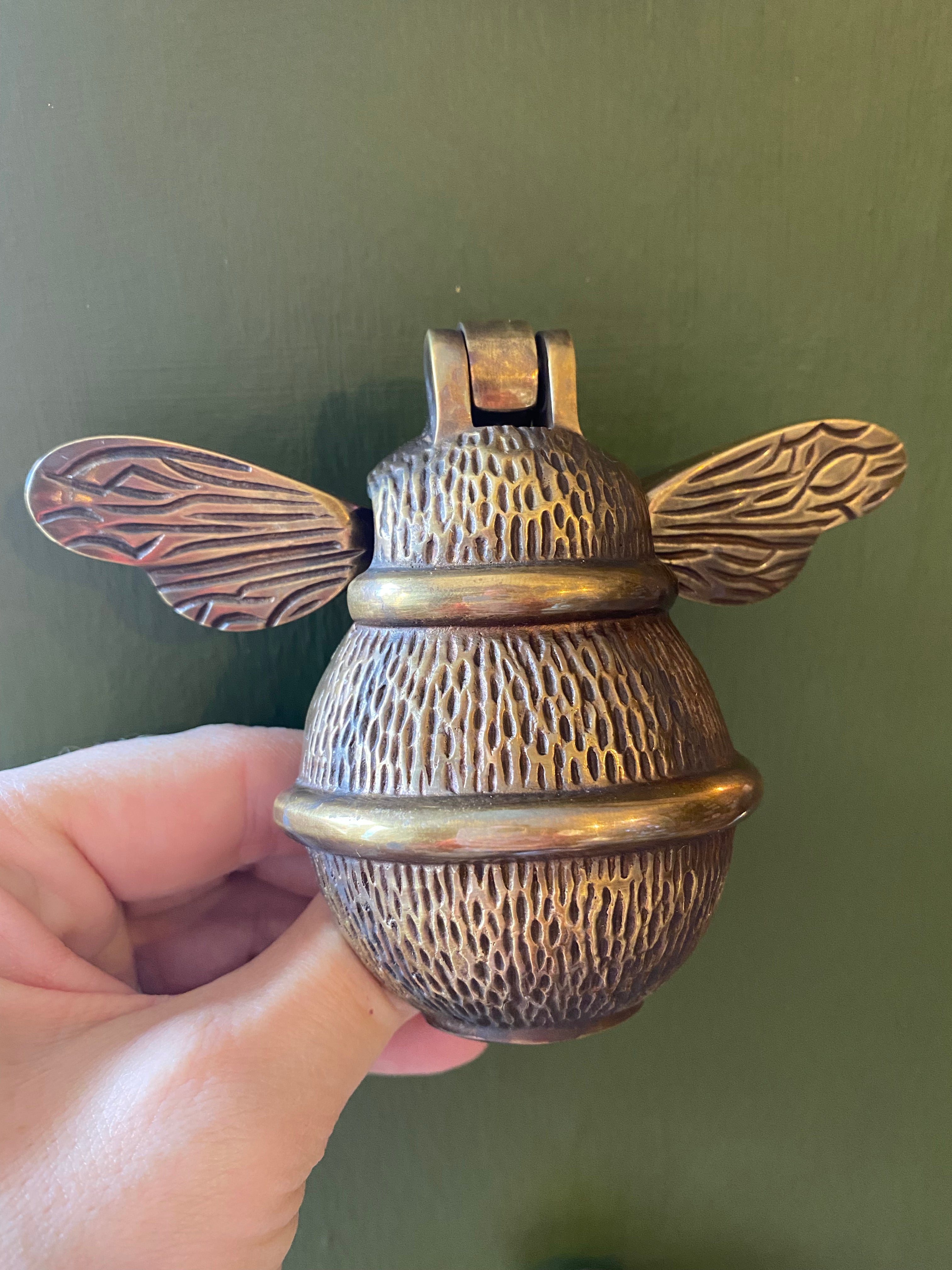 Door Knocker - Bumblebee (Antique Finish) BRASS008