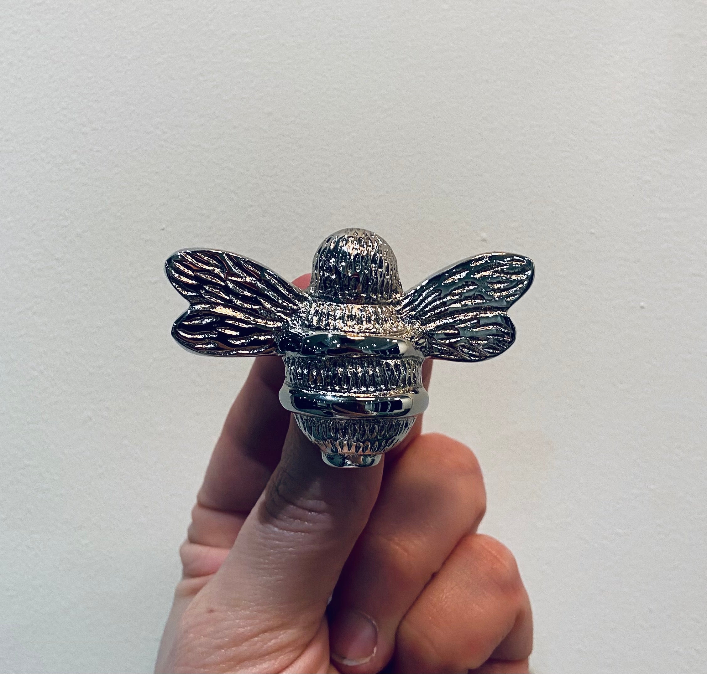 Silver Nickel Bee Knob