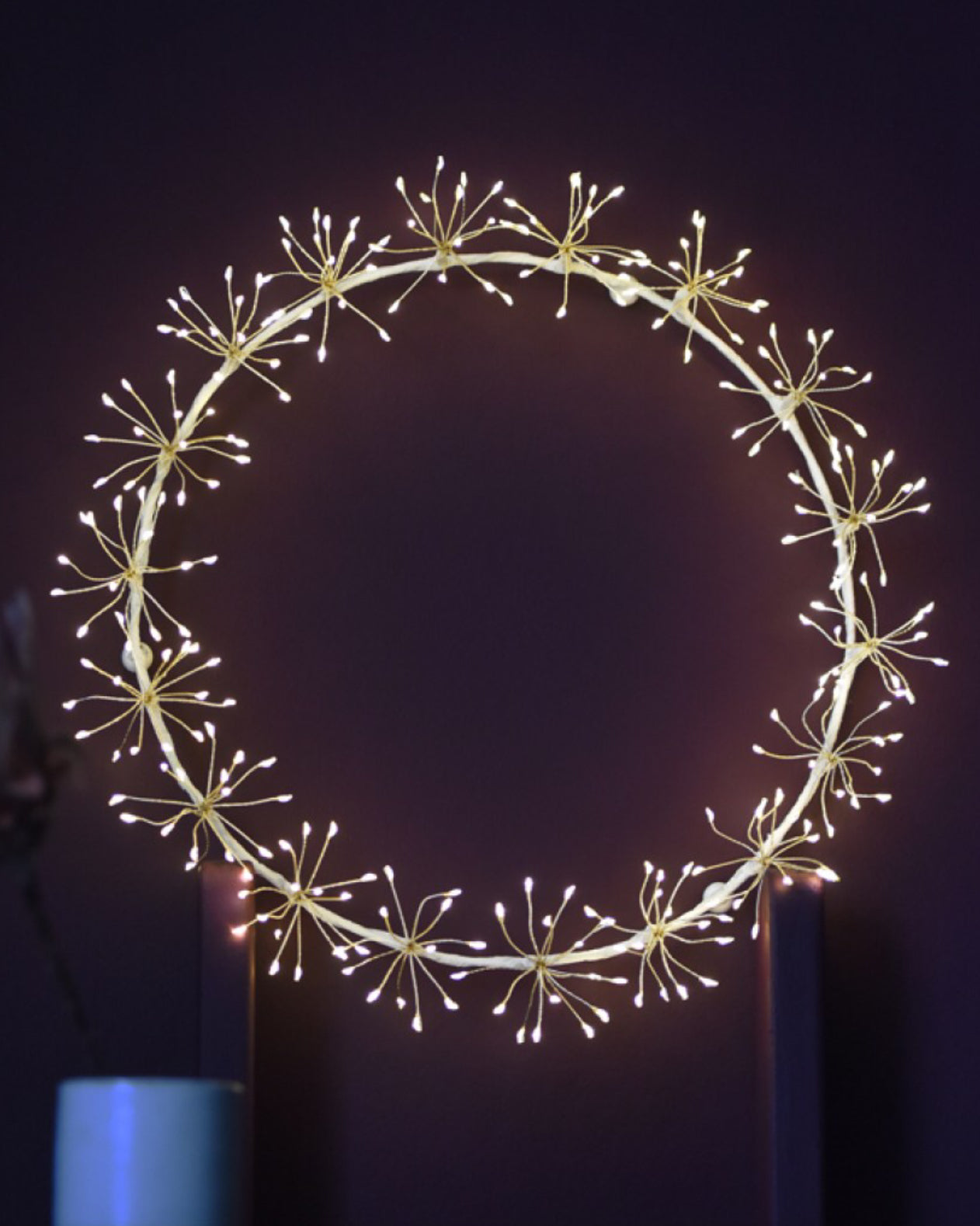 Starburst White Light Wreath - 35cm (Mains)