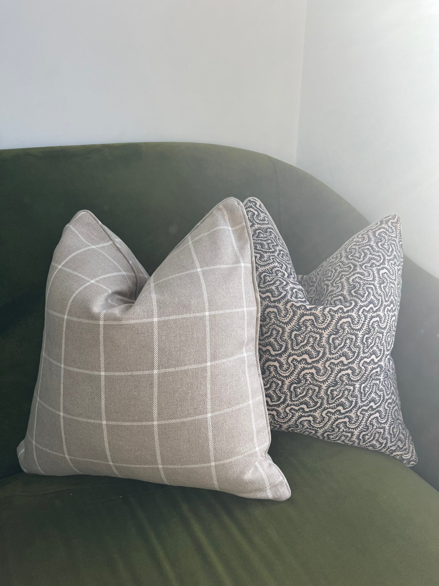 Bespoke - Ian Mankin Skye Check Piped Cushion - Natural (50cm x 50cm)
