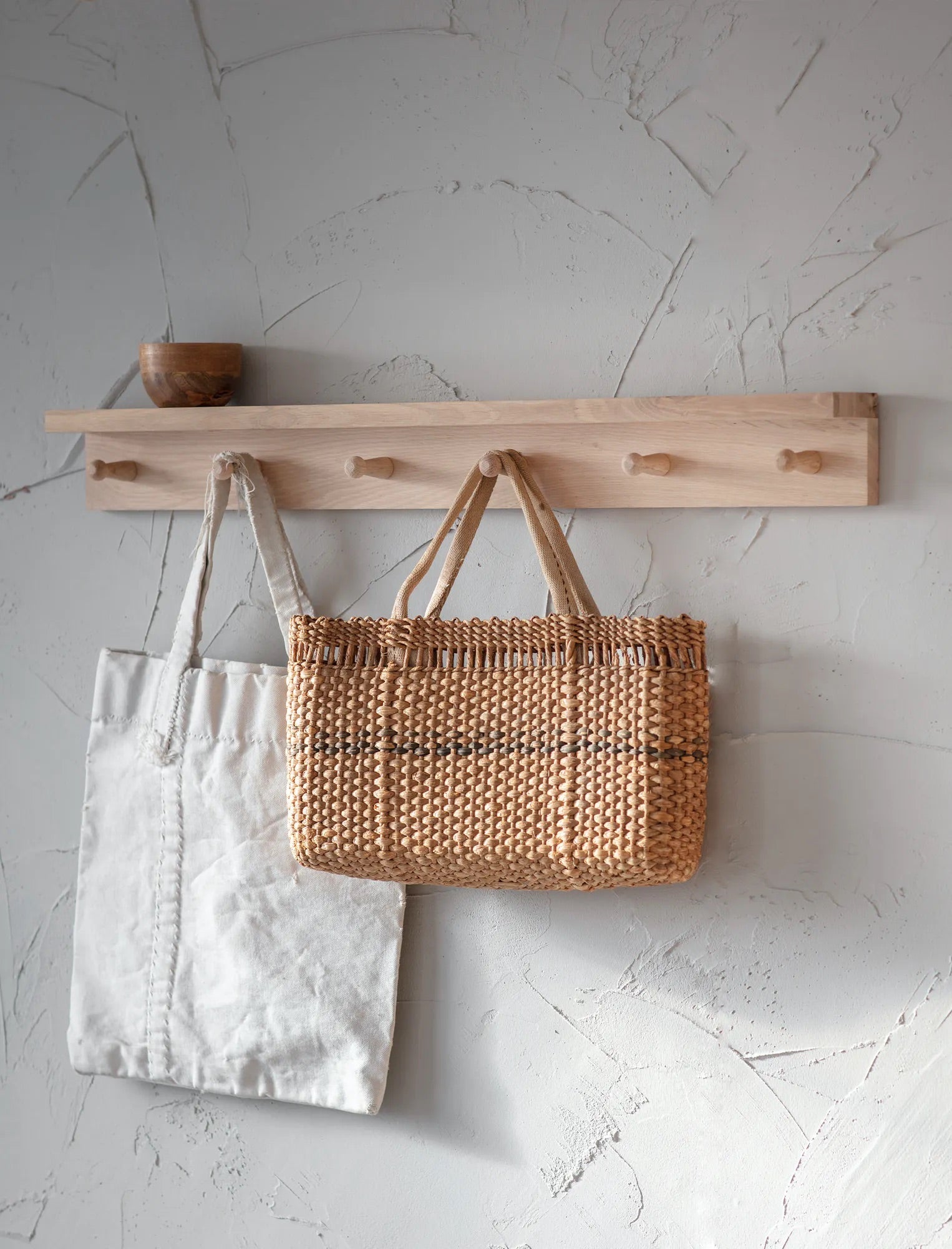 Hambledon Oak Peg Shelf - Large (6 Pegs)