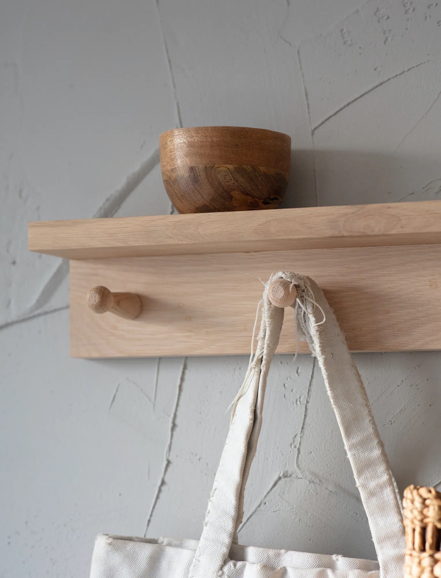 Hambledon Oak Peg Shelf - Large (6 Pegs)