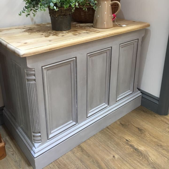 Frenchic Wax - white wax, - Bramley & White | Upholstery, Homewares & Furniture