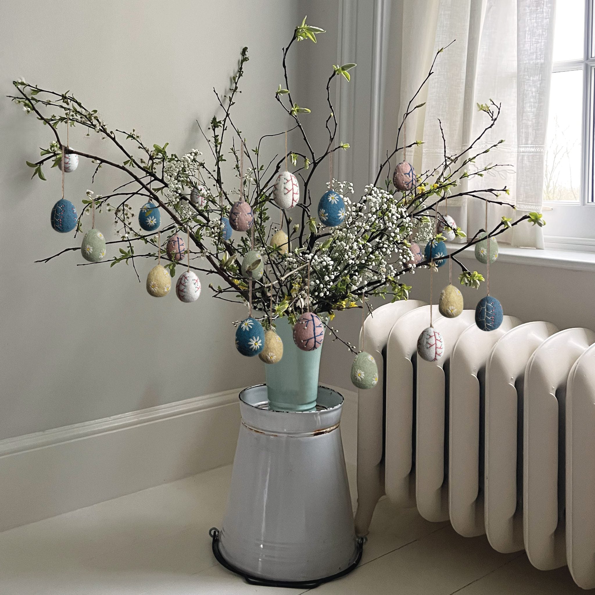 Embroidered Blossom Egg - Pink