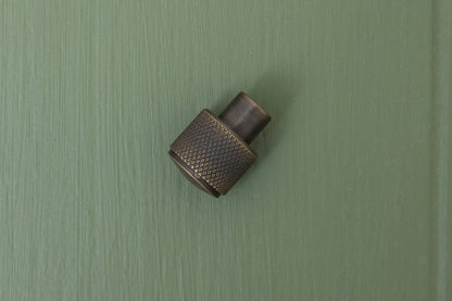 APIDAE Solid Brass Knurled Pull Handles &amp; Knobs - Antique