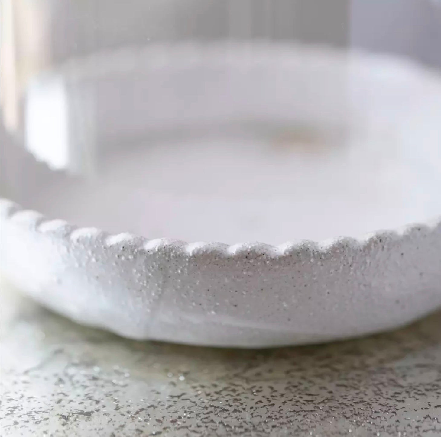 Scalloped Lantern Dish