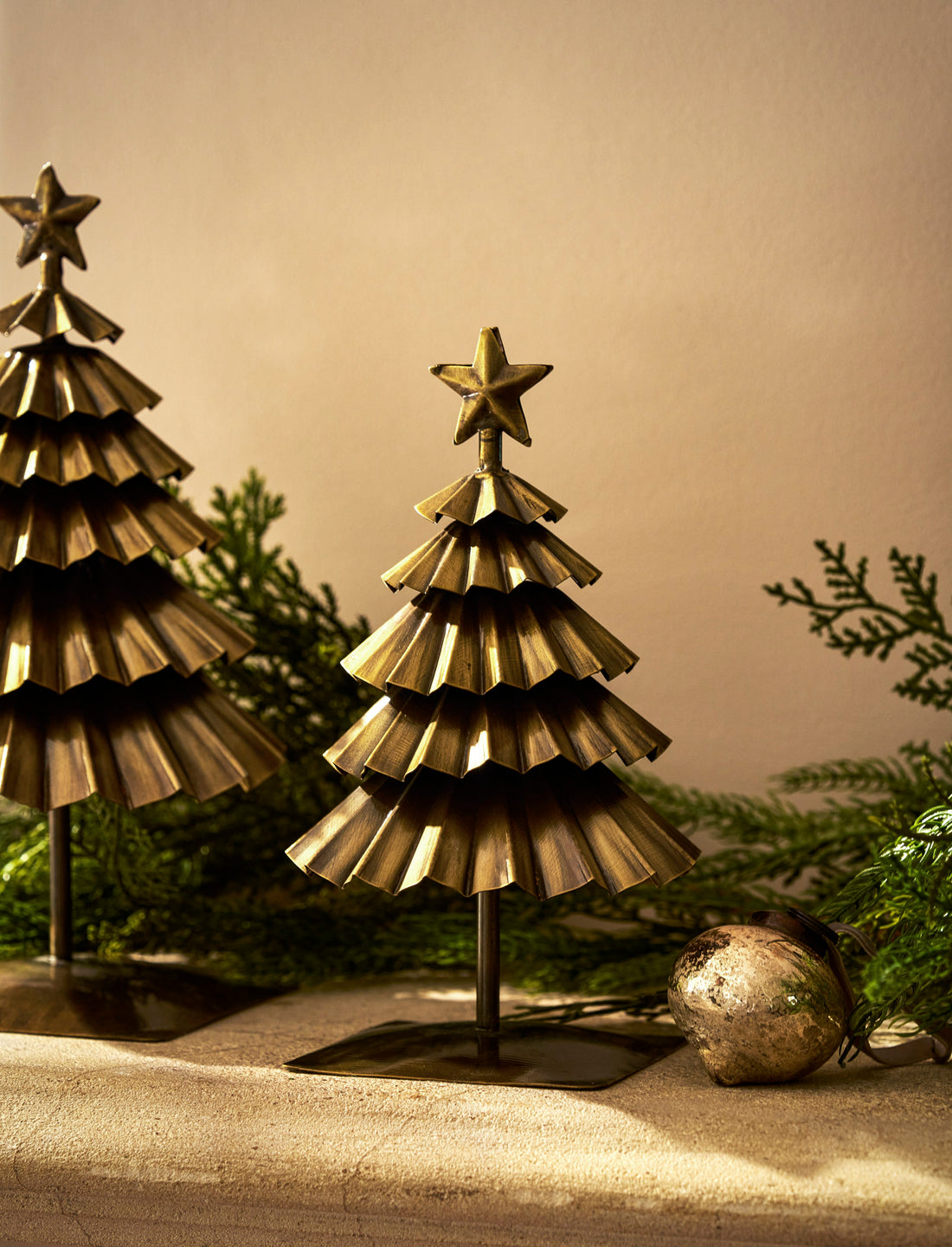 Per shore Christmas Tree Antique Brass