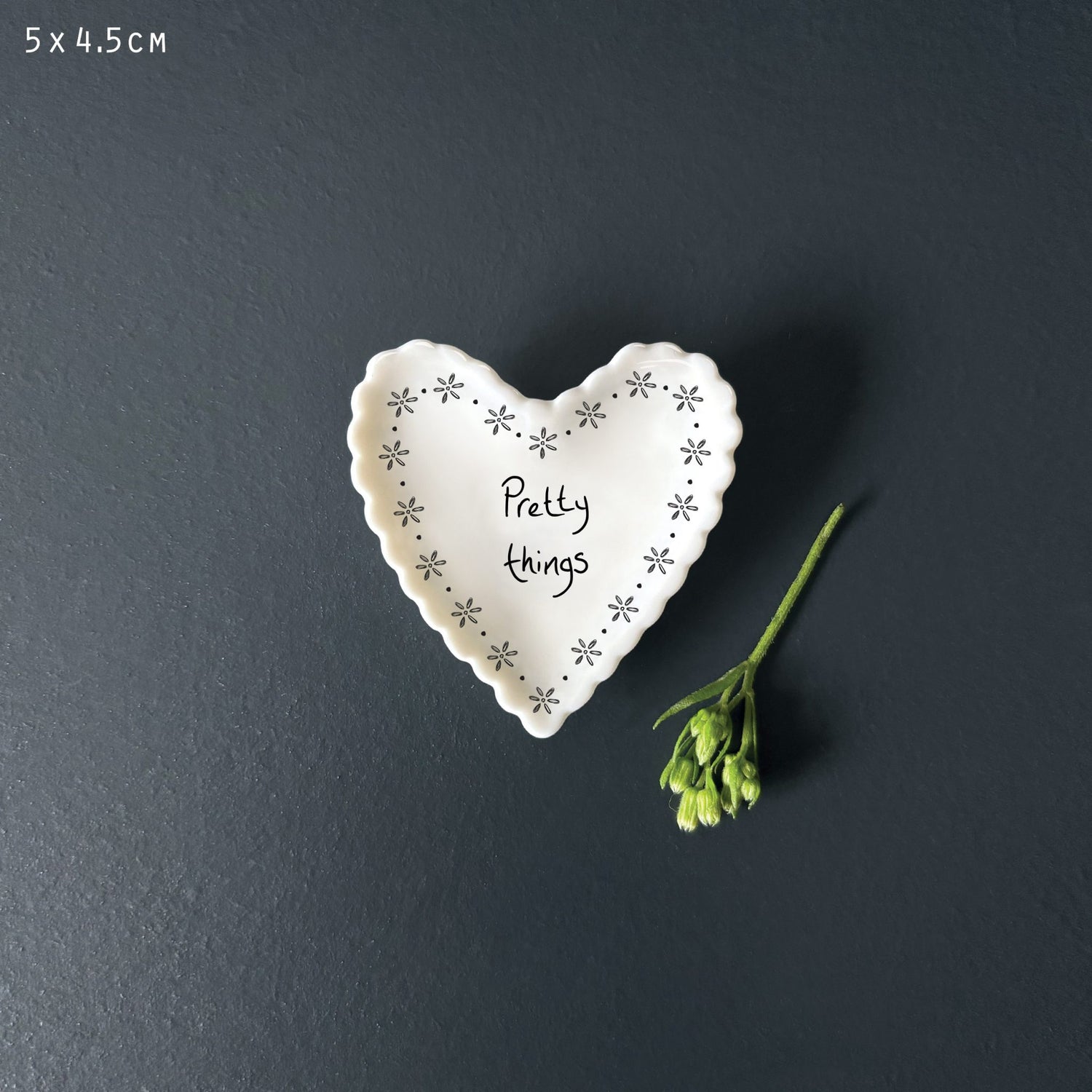 Small Scallop Heart dish - Pretty Things