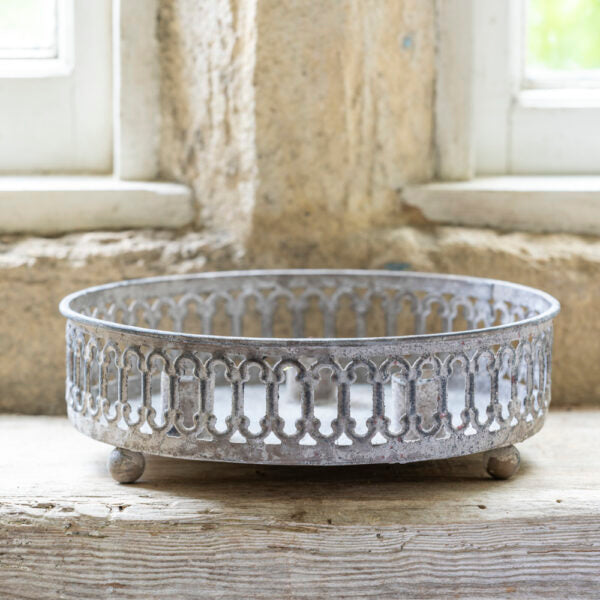 Ornate round holder - Round