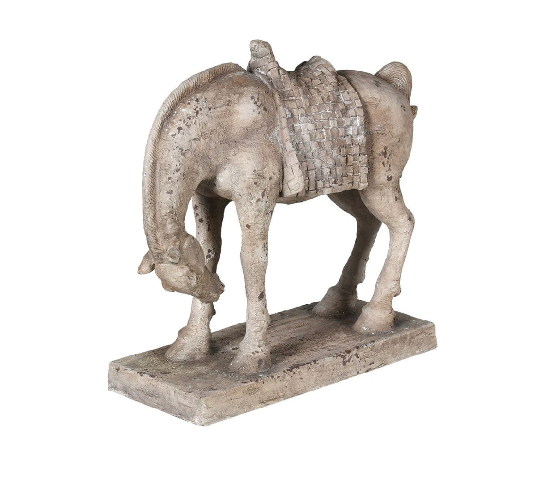 Harry the Bowing Horse