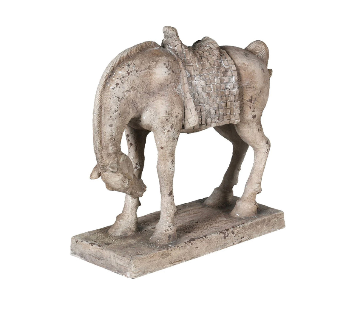Harry the Bowing Horse