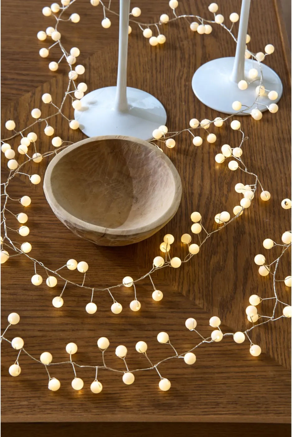 Snowberry White Garland - (Battery)